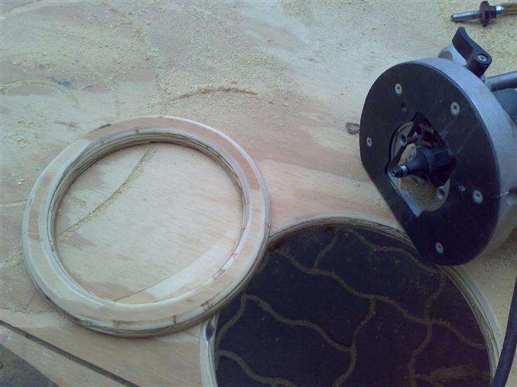 Glasfiber guide (anlæg i Karman Ghia) - Der laves højttalerringe til de foreste kickbasser også... billede 46