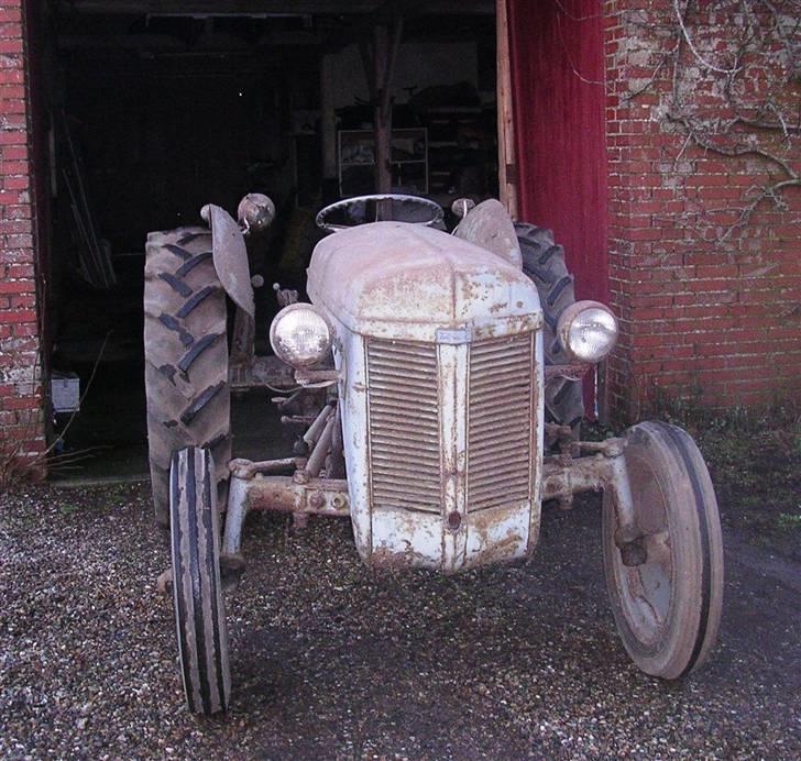 Renovering af æ gammel ferguson - Sådan så den ud da jeg købte den billede 1