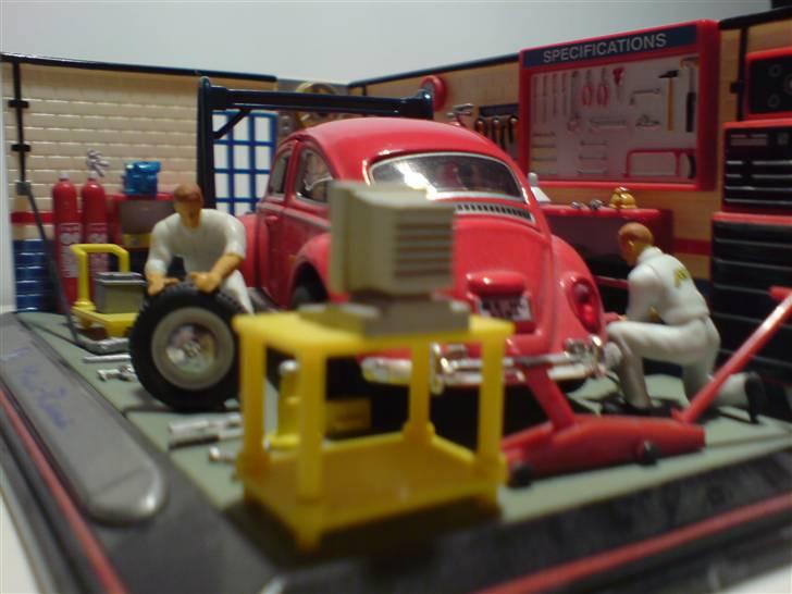 MODEL BILER i størrelse 1:43-1:24 og 1:18  billede 109