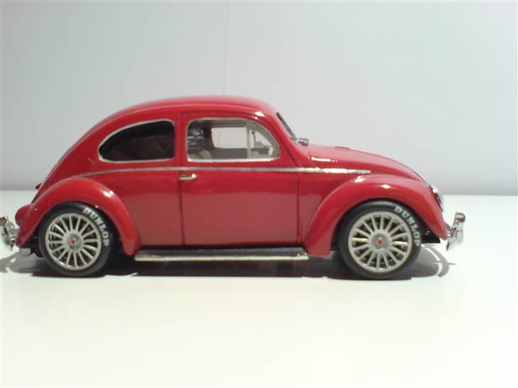 MODEL BILER i størrelse 1:43-1:24 og 1:18  - Boble fra Minichamps...

Str: 1:43

Hjemme tonede bagruder, samt monteret andre fælge fra en Audi A4 DTM bil... billede 112