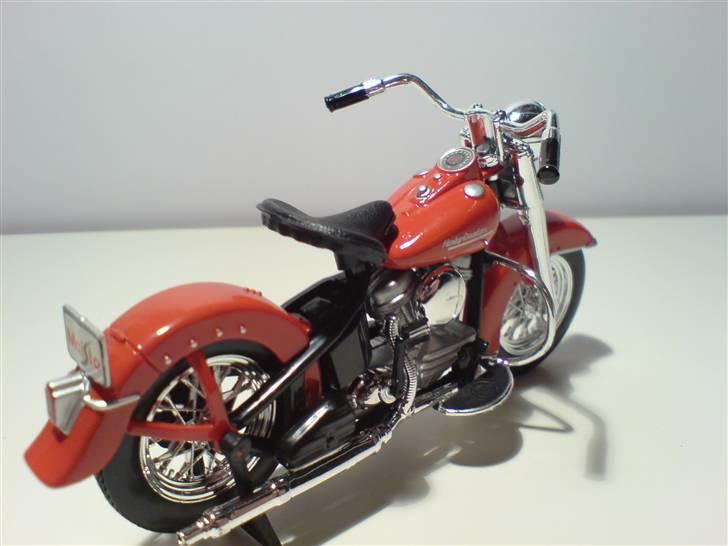 MODEL BILER i størrelse 1:43-1:24 og 1:18  - Harley Davidson fra Maisto

Str. 1:18 billede 120