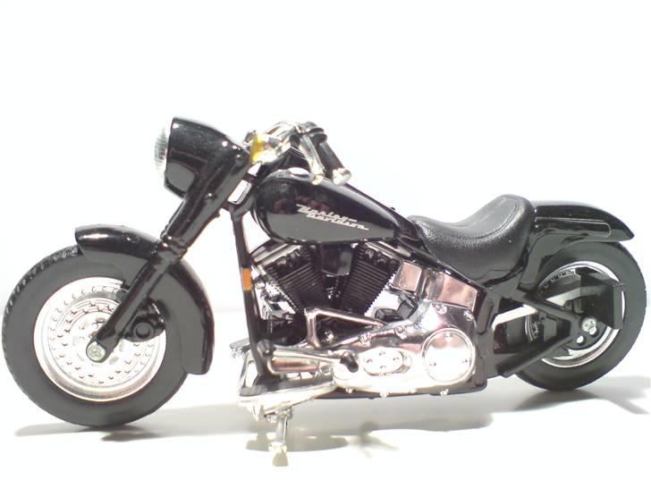 MODEL BILER i størrelse 1:43-1:24 og 1:18  - Harley Davidson fra Maisto

Str. 1:18 billede 125