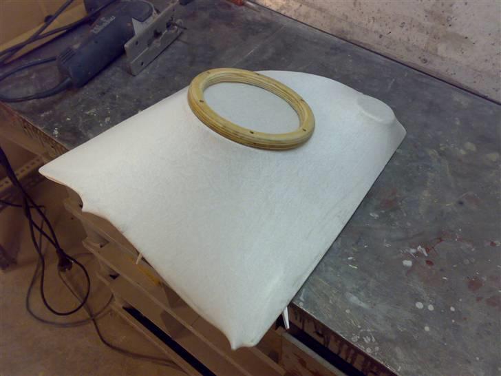 Glasfiber guide (anlæg i Karman Ghia) - Prøver lige stoffet på... billede 57