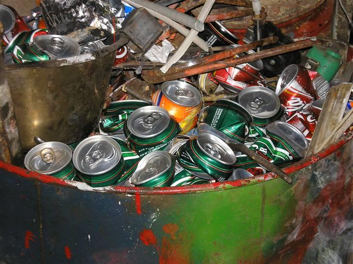 Selvkørende sofa - Tjaa der skal jo væske til :9) billede 7