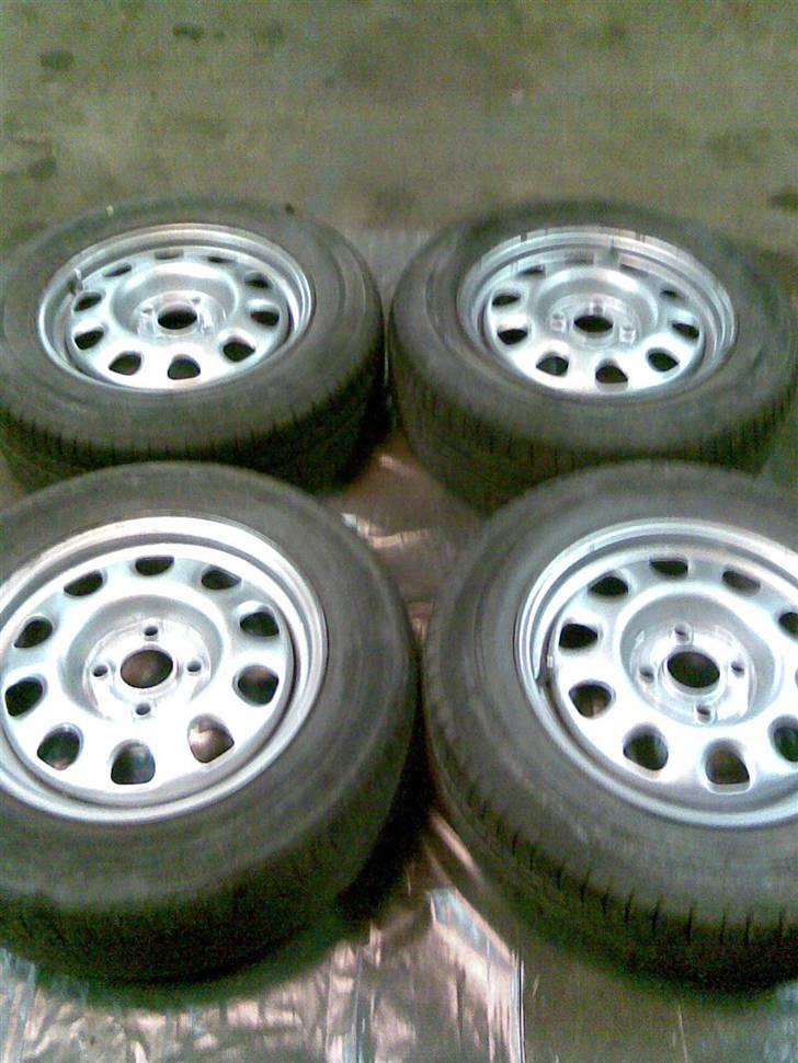 Vinter sutter !  - Alle sammen malet ! - og Klar til Brug ! billede 4