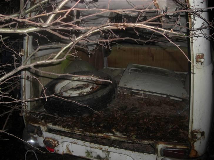 Volvo pv 445 projekt - Ude i skoven...
 billede 6