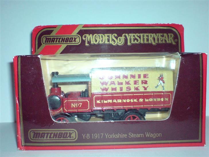 MODEL BILER i størrelse 1:43-1:24 og 1:18  - Matchbox Yorkshire Steam Wagon 

Dette er nogle Matchbox modelbiler jeg har fået af en ven i Canada, jeg kender ikke så meget til denne serie af biler endnu. Ved dog der er en del samlere til dem...

Thanks for the Modelcars Mike  ;-) billede 128