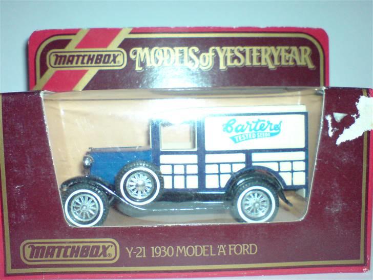MODEL BILER i størrelse 1:43-1:24 og 1:18  - Matchbox 1930 Ford A

Dette er nogle modelbiler jeg har fået af en ven i Canada, kender ikke så meget til denne serie af biler endnu. Ved dog der er en del samlere til dem...

Thanks for the Modelcars Mike ;-) billede 129
