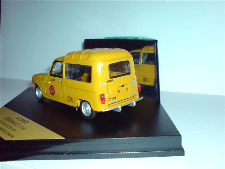 MODEL BILER i størrelse 1:43-1:24 og 1:18  - Renault F4 ( Dansk postbil ) billede 135