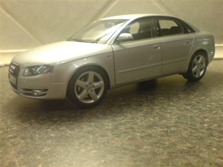 Audi modelbiler i 1:18 billede 16