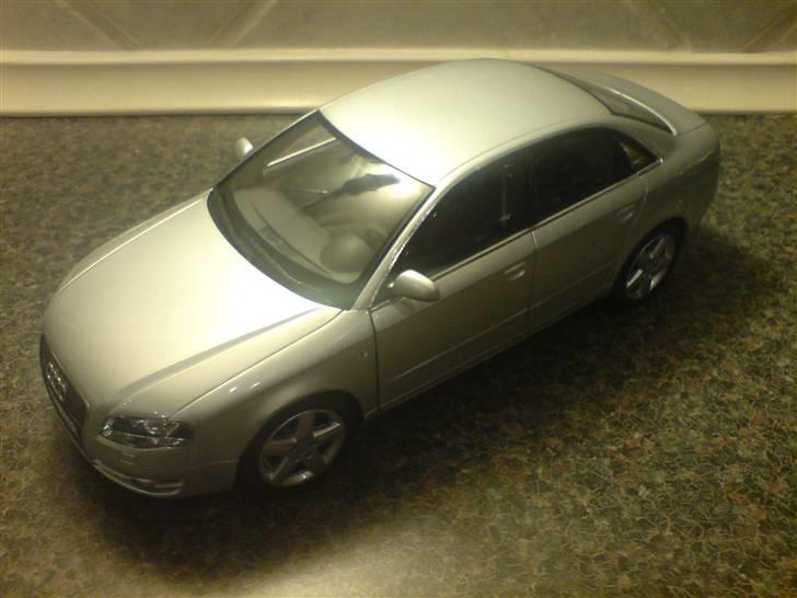 Audi modelbiler i 1:18 billede 18