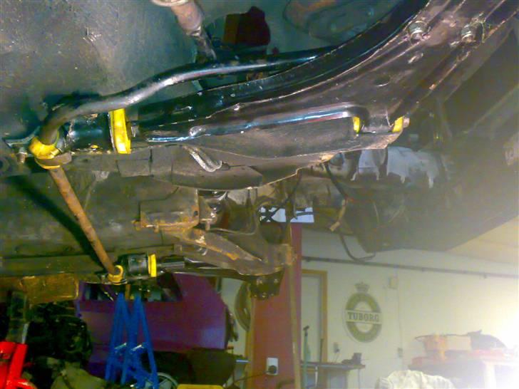 Golf 1 2000E/16V Oettinger projekt - Bærearme og foreste krængnings stabilisator monteret med Powerflex bøsninger billede 22