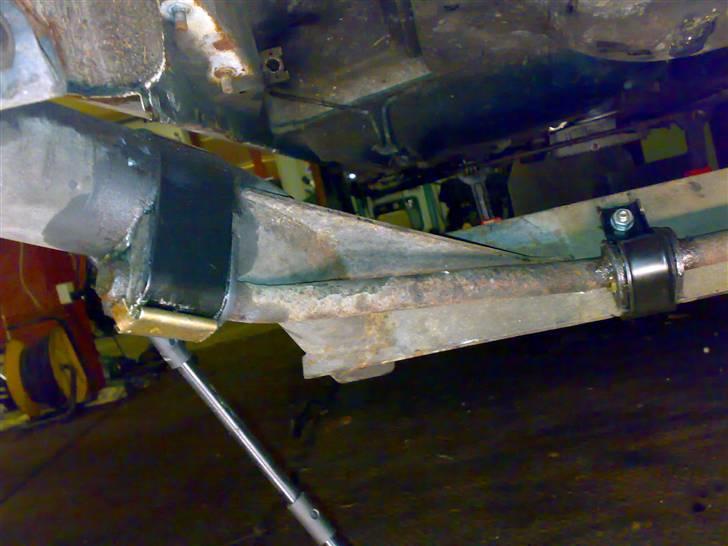 Golf 1 2000E/16V Oettinger projekt - Bagerste krængnings stabilisator, med nye bøsninger og monterings beslag fra VW billede 29