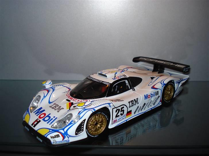 Modelbiler 1:18 1:43 1:87 m.m. - Porsche 911 GT1  Evo.2 Le Mans. billede 14