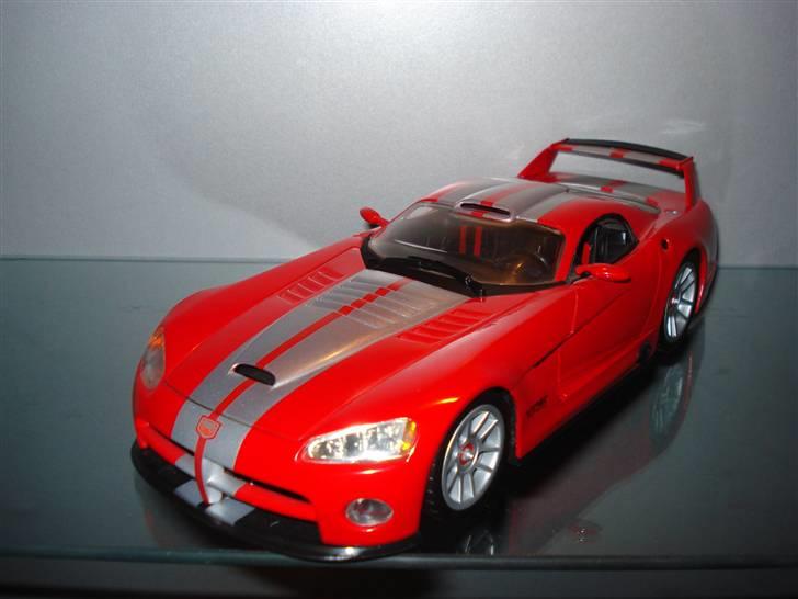 Modelbiler 1:18 1:43 1:87 m.m. - Dodge Viper GTS-R. billede 22