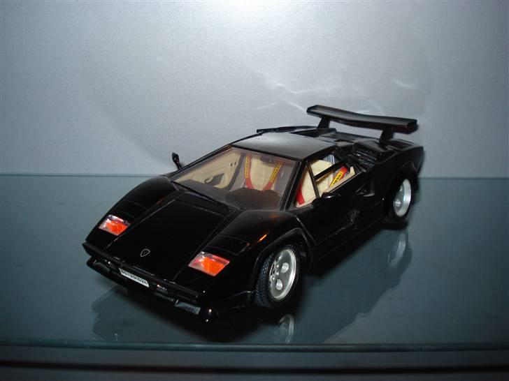 Modelbiler 1:18 1:43 1:87 m.m. - Lamborghini  Countach. billede 29