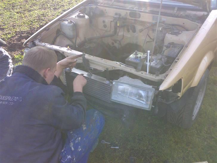 Toyota Corolla Coupé AE86 - Tilpasning af intercooler. billede 2