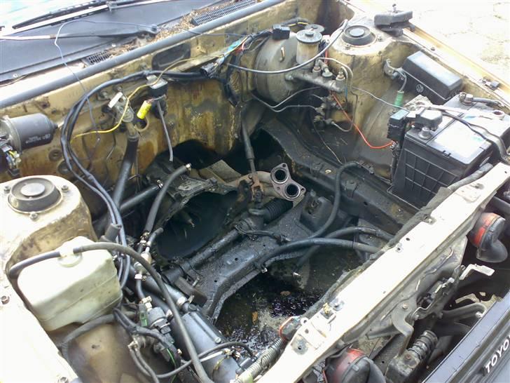 Toyota Corolla Coupé AE86 - Så blev den sgu til en flintstones bil :-) billede 12