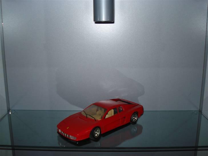 Modelbiler 1:18 1:43 1:87 m.m. - Ferrari Testarossa. billede 40