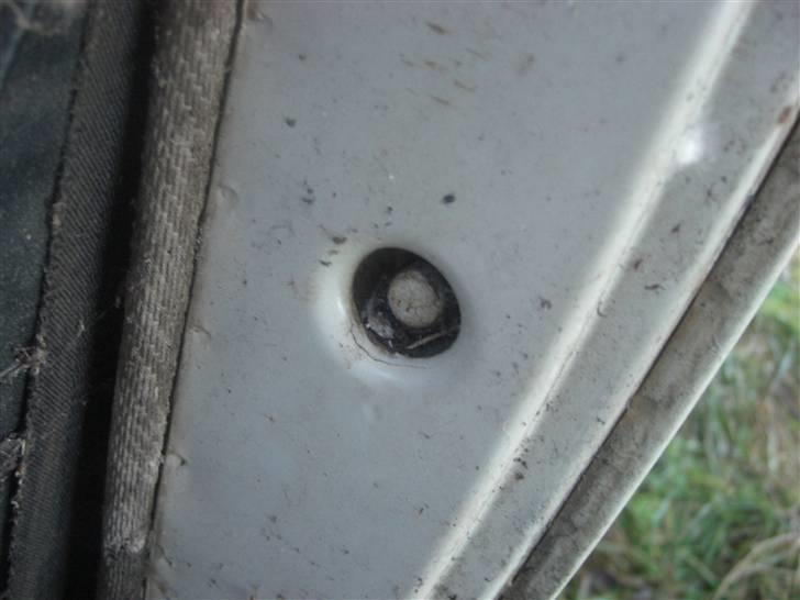 Volvo pv 445 projekt - Knap til benzin låg billede 24