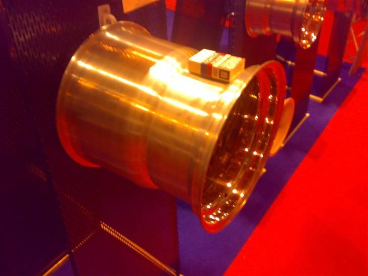 Tysker Fælge samlingen - 15X13 er der nogen der kan finde breder i forhold til størrelsen
Det kan da være jeg skal til at ryge lidt længere smøger så de passer til de vold brede fælge.. :-) billede 13