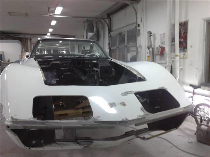 Corvette stingray lakering´s projekt - Har slevet lidt nogle af de steder der skal laves med ny fiber.. billede 6