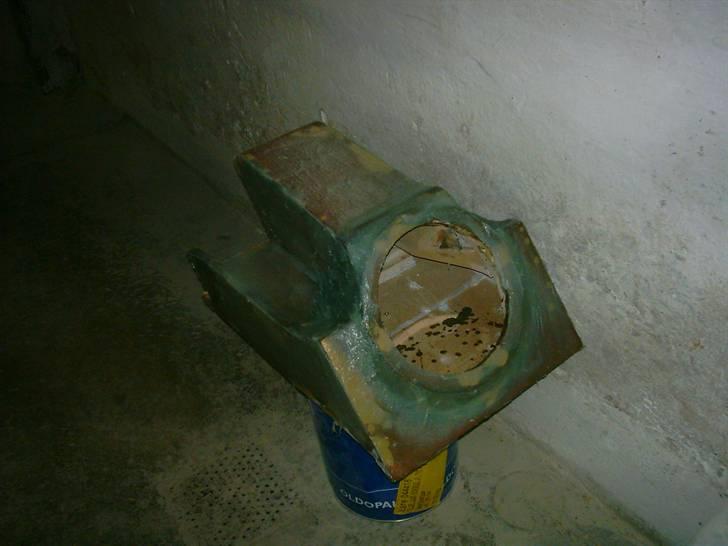 Anlæg i AW11 targa - Glasfiber lagt på subkassen. billede 24