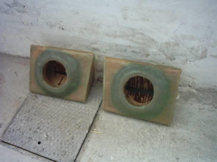 Anlæg i AW11 targa - Glasfiber lagt hen over kasserne til kickbasser billede 26