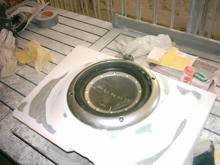 Anlæg i AW11 targa - Enhed lagt i kickbaskasse og sidste finspartel  lagt i. billede 31