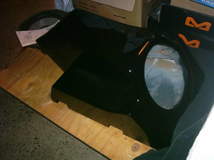 Anlæg i AW11 targa - Subkassen lakeret blanksort. billede 33