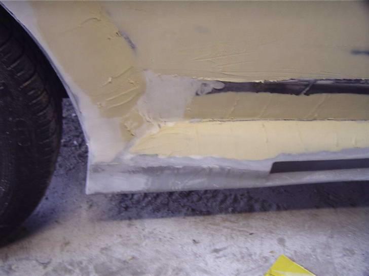 106 XS bygget om ;) - Skærmforøgere og sideskørter spartelet sammen. billede 8