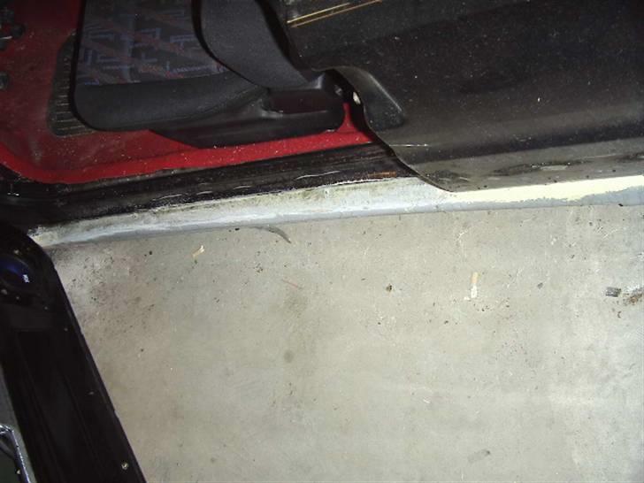 106 XS bygget om ;) - Sideskørt ved at blive spartlet ind. billede 16