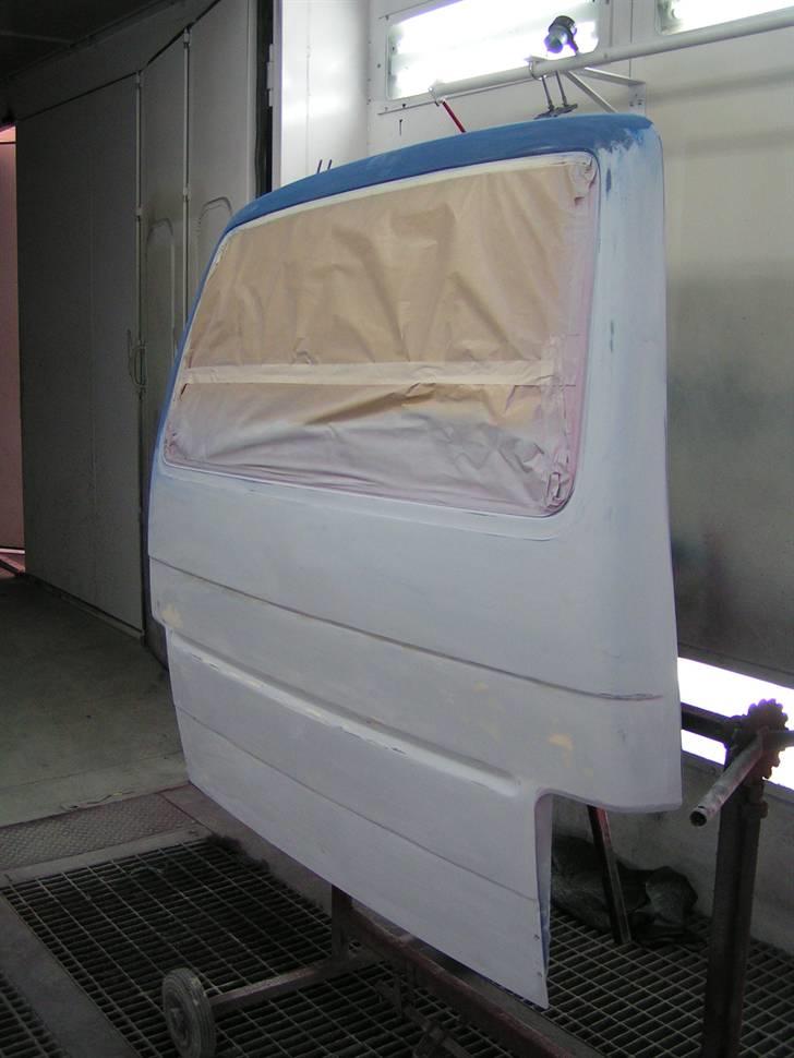 T4 projekt. - Her står bagklappen klar til og blive sprøjtet billede 15