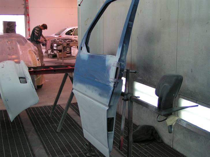 T4 projekt. - Er er alle løsdelene klar til og blive sprøjtet billede 16