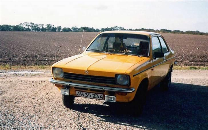 Fra min første bil til nu - Ja her så set for fra. 
Det var en 78 1,2S og født med 2 runde tåge lygter ! billede 4