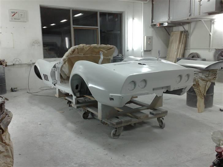 Corvette stingray lakering´s projekt - Grunder med 2k epoxy grunder og en gang sprøjte spartel.. billede 36