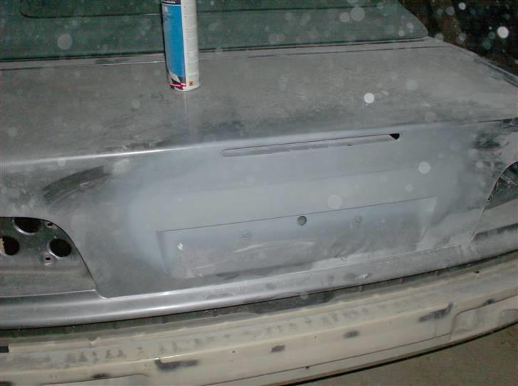 Bmw E36 cab ombygning - Halvt udspartlet bagklap. det er feee billede 21