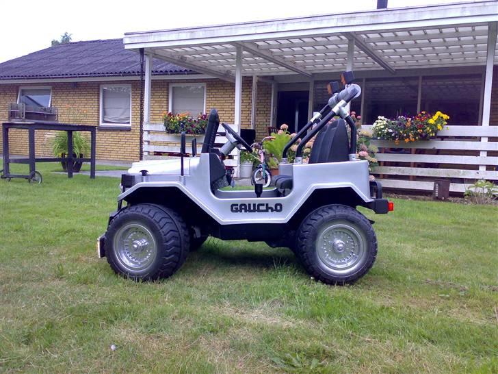 Gejlet El-bil til ungerne - Malet sølv med ``Kromhjul´´ billede 1