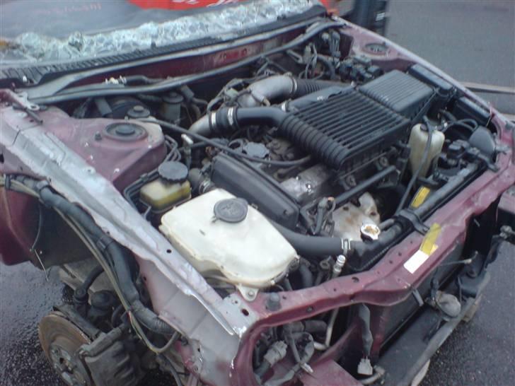 Fra 4AFE til 4AGZE (Kompressor) - Så var vi lige nede ved Gadbjerg Motorimport og hente en e10 frontcut med en 4A-GZE kompressor motor, gearkasse, trækaksler og det hele.. billede 5