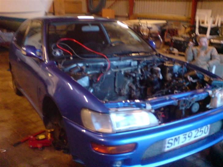 Fra 4AFE til 4AGZE (Kompressor) - Så kom den gamle 4a-fe motor ud.. billede 11