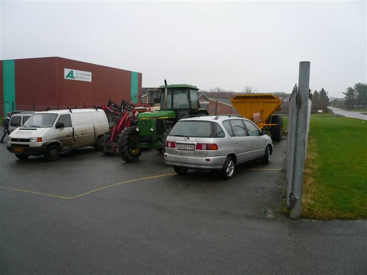 Billeder af den nye og gammel traktor billede 5