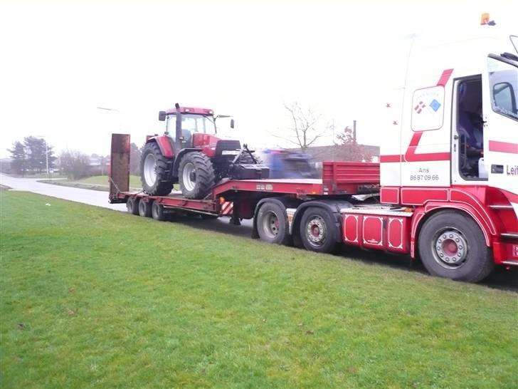 Billeder af den nye og gammel traktor billede 6