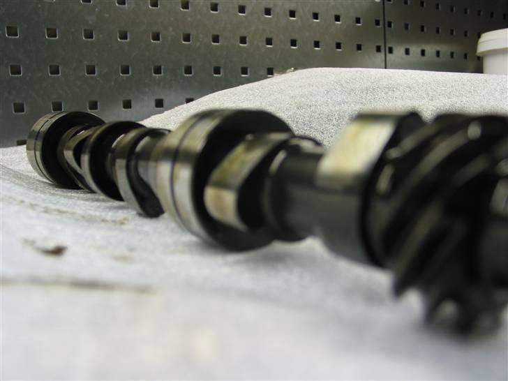 MG Metro 1275 motor - MG Metro knastaksel. Den har ikke taget skade. billede 9