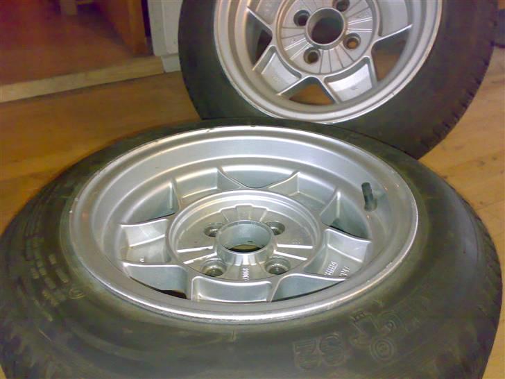 Tysker Fælge samlingen - Ats 7X13 et 03..!!! Med 155/80-13 vinterdæk billede 47