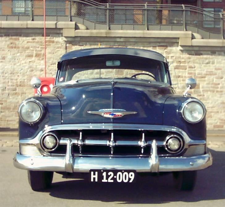 Bilkirkegård i Ryd i Sverige..... - "Min" 1953 Chevrolet - Bare for sammenligningens skyld! - Kan i se nogen forskel? ;-) billede 4