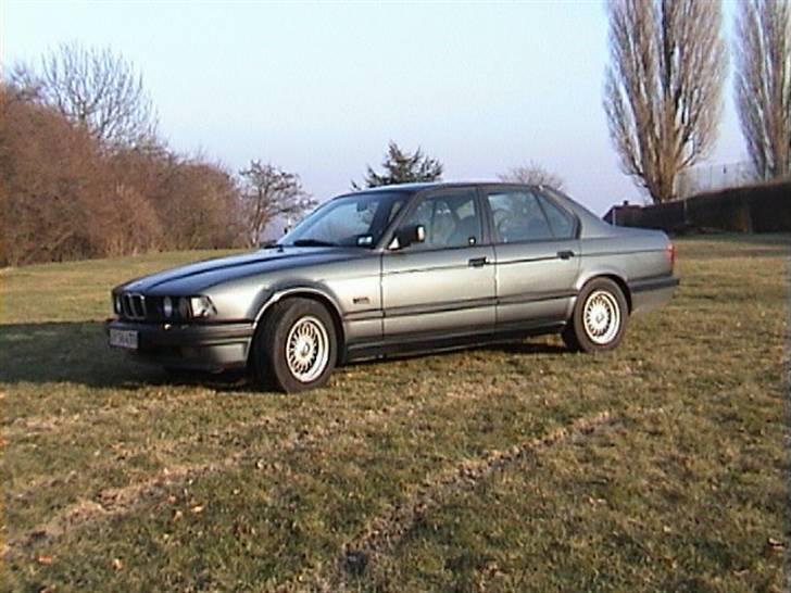 Bmw 735 e32