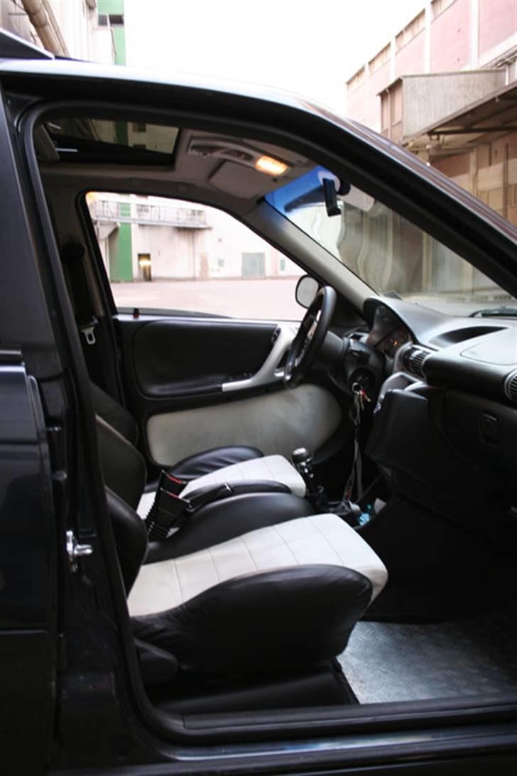 Min "gamle"Astra F C20XE Irmscher Caravan - Her ses den lækre læder/alcantara sportskabine billede 11