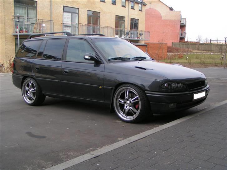 Min "gamle"Astra F C20XE Irmscher Caravan billede 21