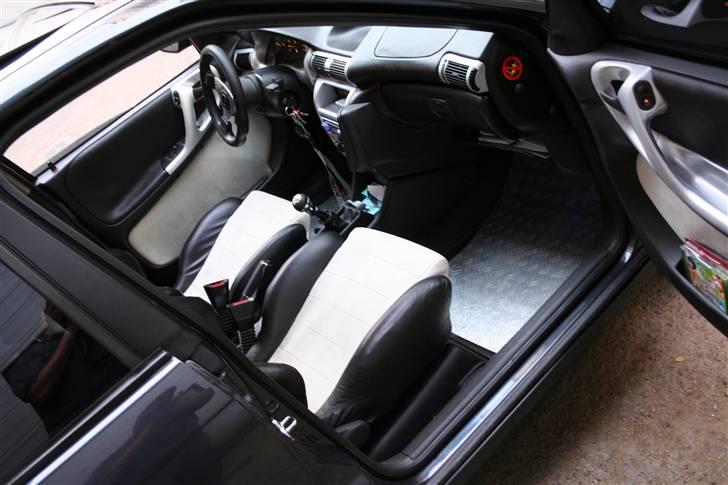 Min "gamle"Astra F C20XE Irmscher Caravan - Her ses den lækre læder/alcantara sportskabine billede 12