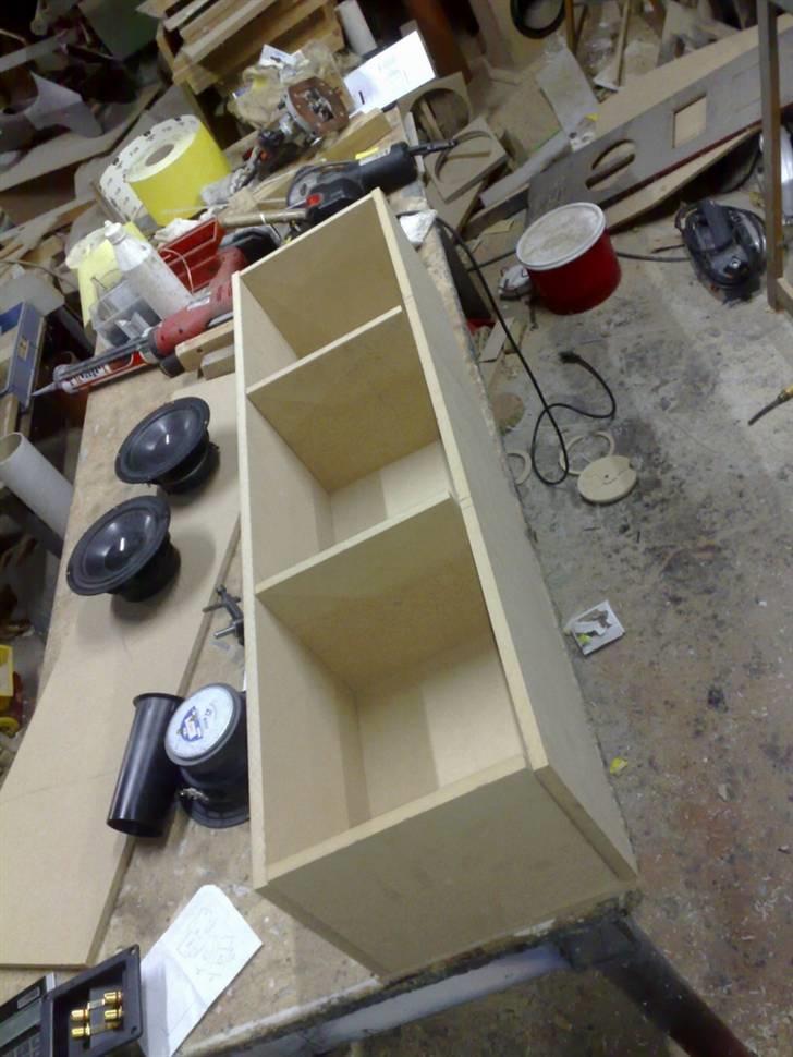 Bandpass Sub med 6" peerless - Lige holdt sammen for at se om det passer billede 3